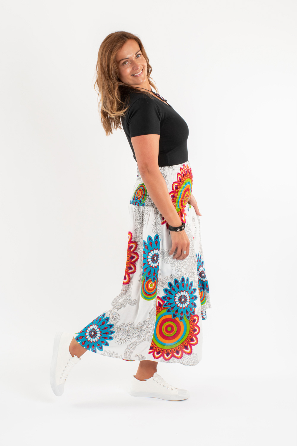 Floral mandala skirt with pockets - white only